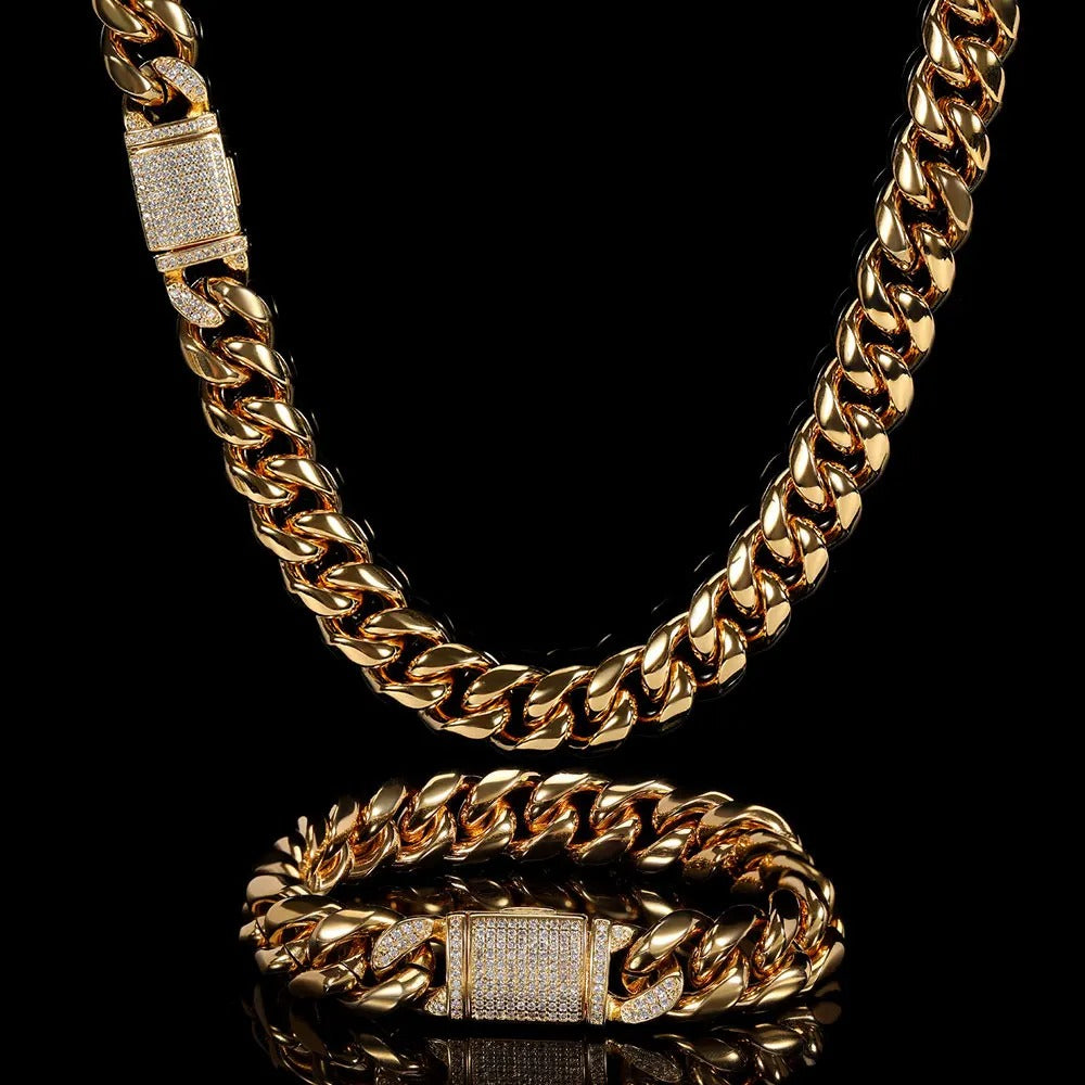 18K Gold Chain Necklace