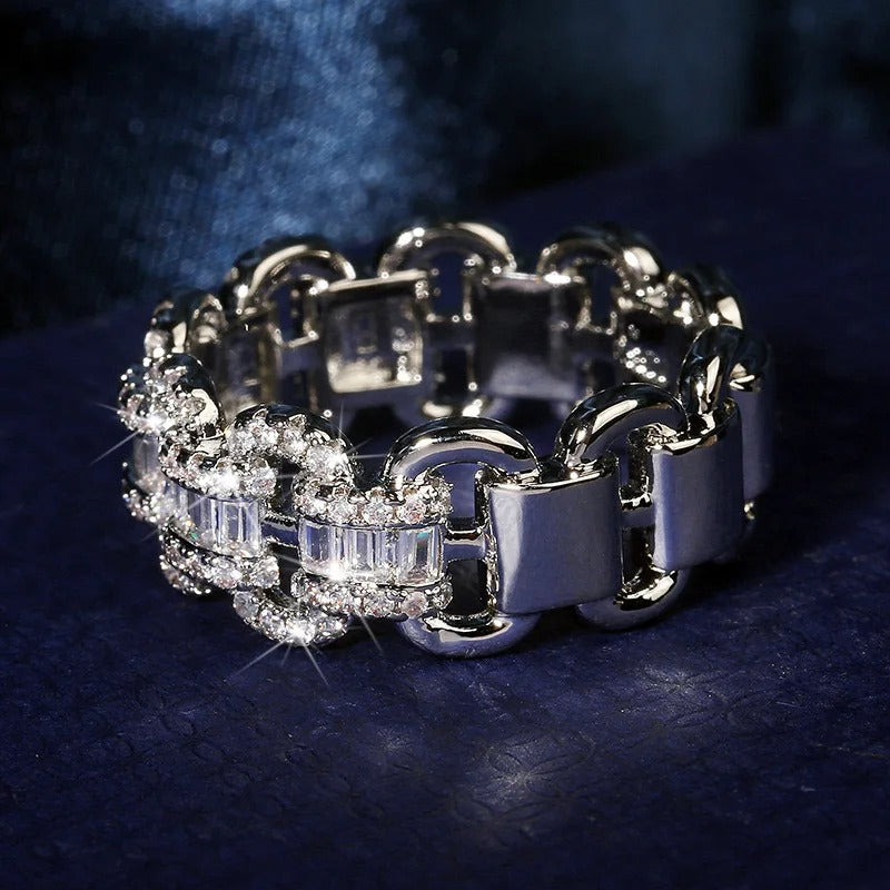 Royal Legacy VVS Ring