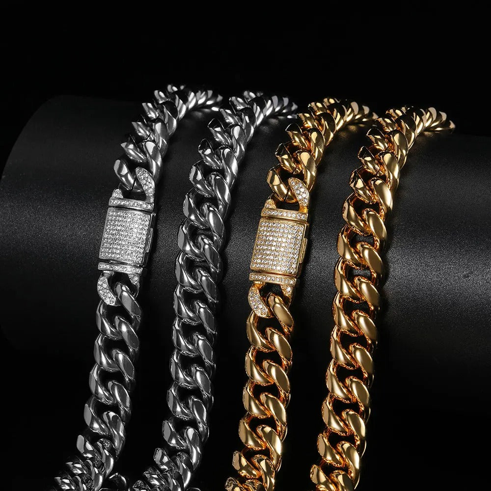 18K Gold Chain Necklace