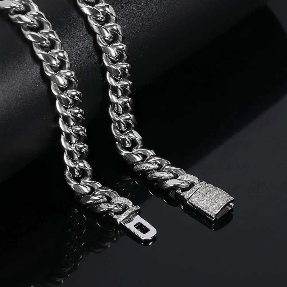 18K Gold Chain Necklace