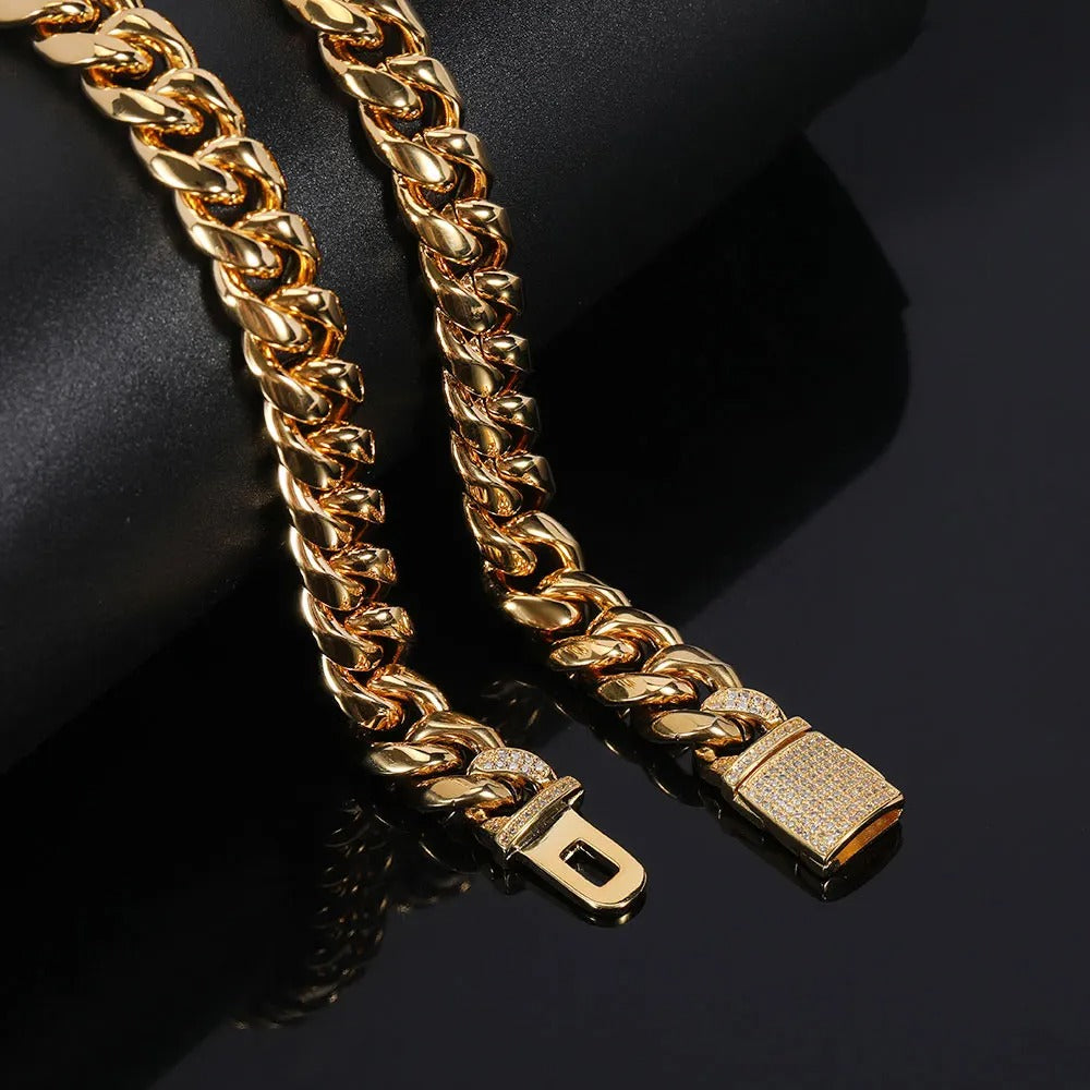 18K Gold Chain Necklace